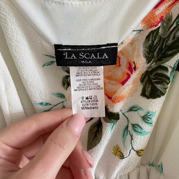 Knew length dress from Pseudo. Size Small - Picture 3 of 3